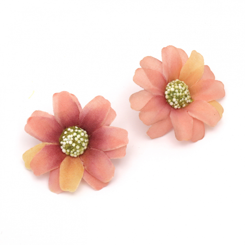Flower daisy 45 mm with stump for installation pink overflow - 10 pieces