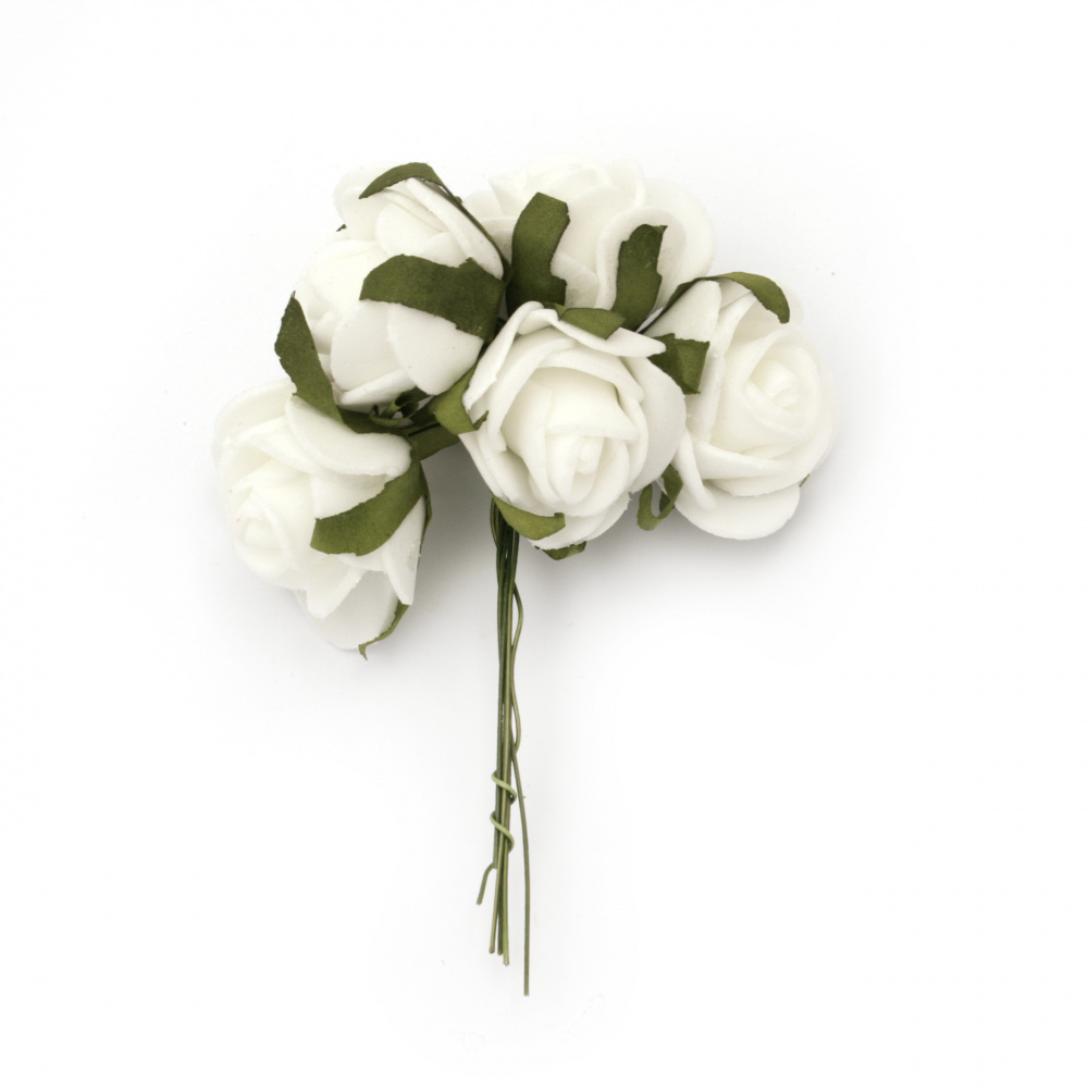 Бели рози от фоам за декорация 30x90 мм -6 броя
