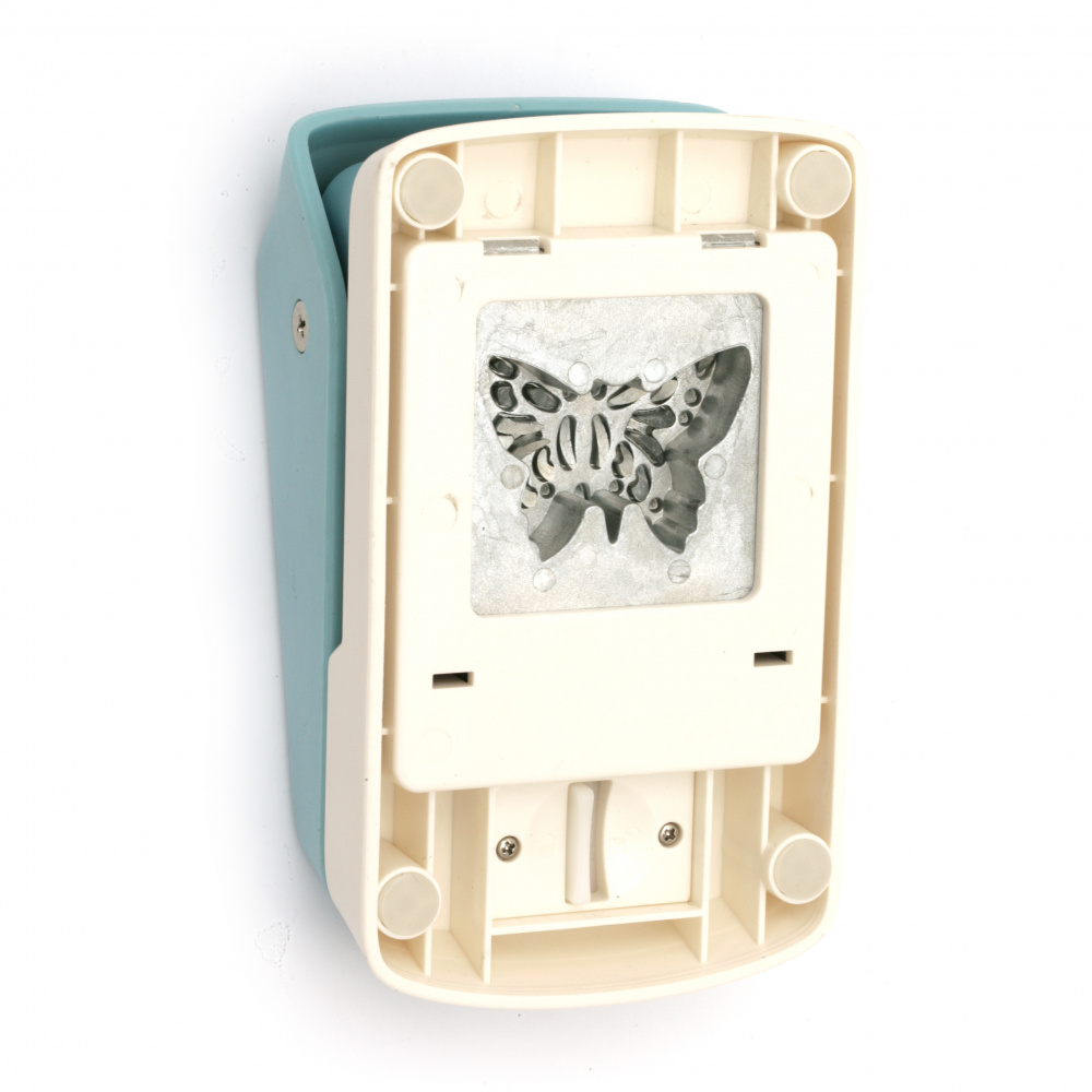 Перфоратор /пънч/ Kamei детайлен 50x50 мм за картон от 180 гр/м2 до 250 гр/м2 пеперуда