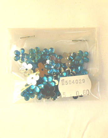 Акрилни камъни за лепене цвете 11x2 мм цвят син -20 броя