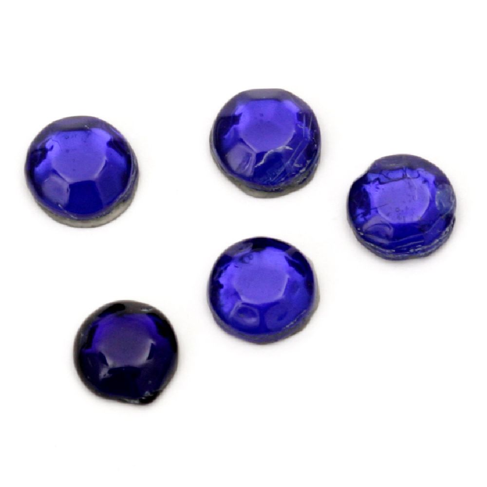 Стъклени камъчета с лепило 5.5 мм цвят син 2 грама ~22 броя