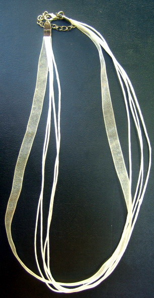 Necklace ribbon Organza 4 rows white