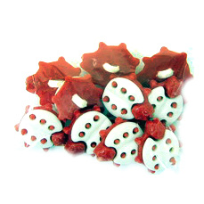 Plastic ladybug button for sewing 16x16 mm red and white - 50 pieces ~ 22 grams