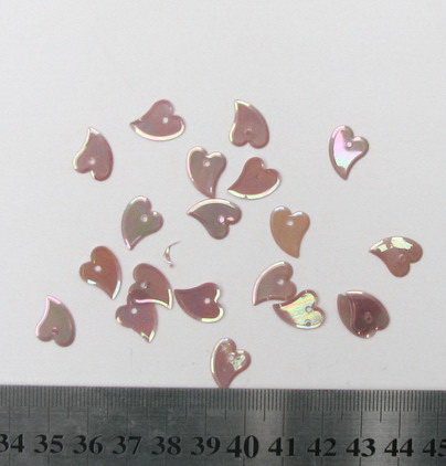 Пайети сърце 13 мм прозрачно лилави дъга -20 грама