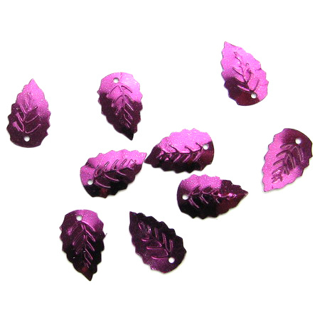 Пайети листо 19 мм лилави тъмно -20 грама