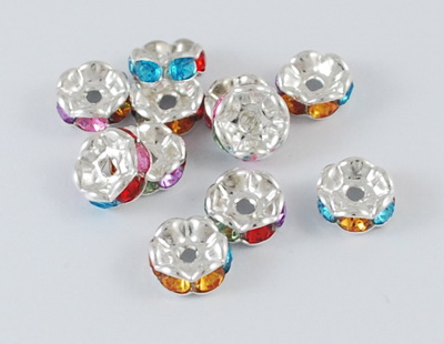 Шайба метал с цветни кристали 8x3.5 мм дупка 2 мм цвят сребро -10 броя