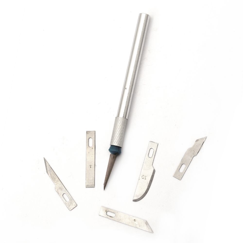 Craft knife (scalpel) with 6 blades in a box