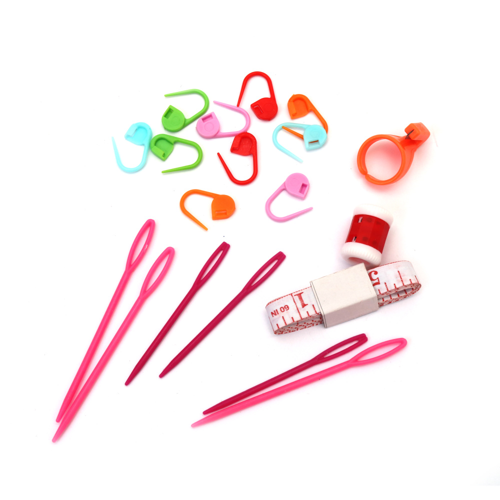 Crochet Knitting Kit in a Case