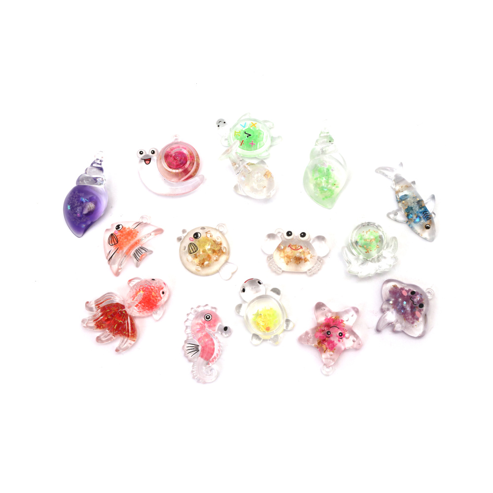 Pandantive animale marine din rășină strălucitoare 20~40x17~39x8~19 mm – orificiu 2 mm, culori asortate (MIX), set de 5, pentru bijuterii handmade inspirate de ocean, hobby creativ & proiecte DIY