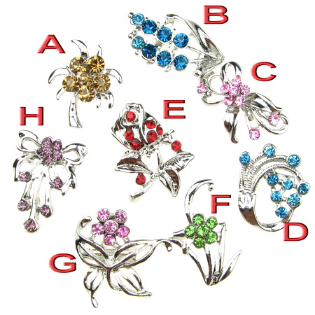 Metal brooch with colored crystals 30x30 mm silver
