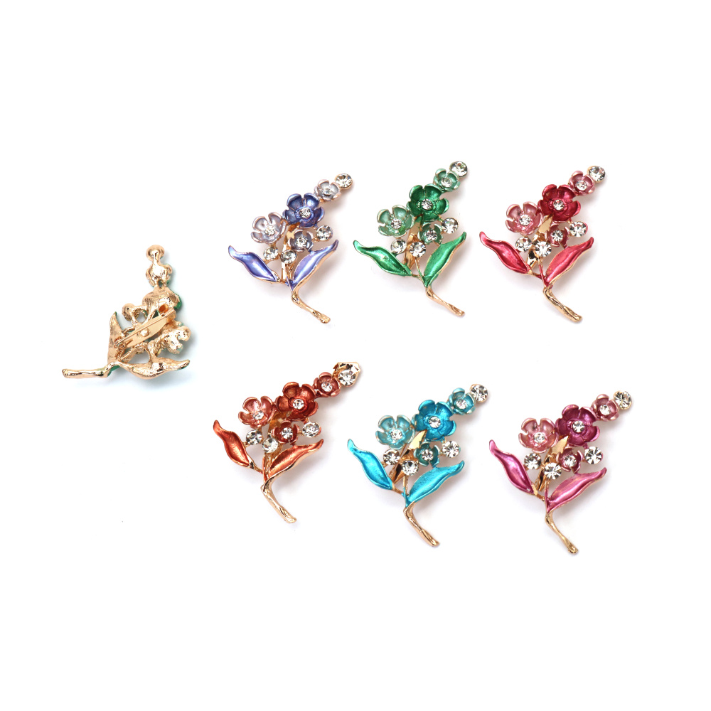 Broșă metalică cu cristale și vopsea 30x48 mm – modele florale mixte, culoare aurie, pentru ținute chic și cadouri