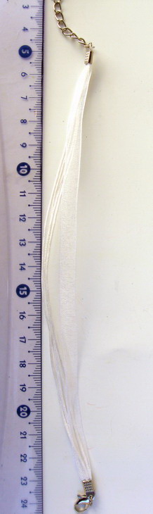 Гривна шнур колосaн и органза бяла 180 мм