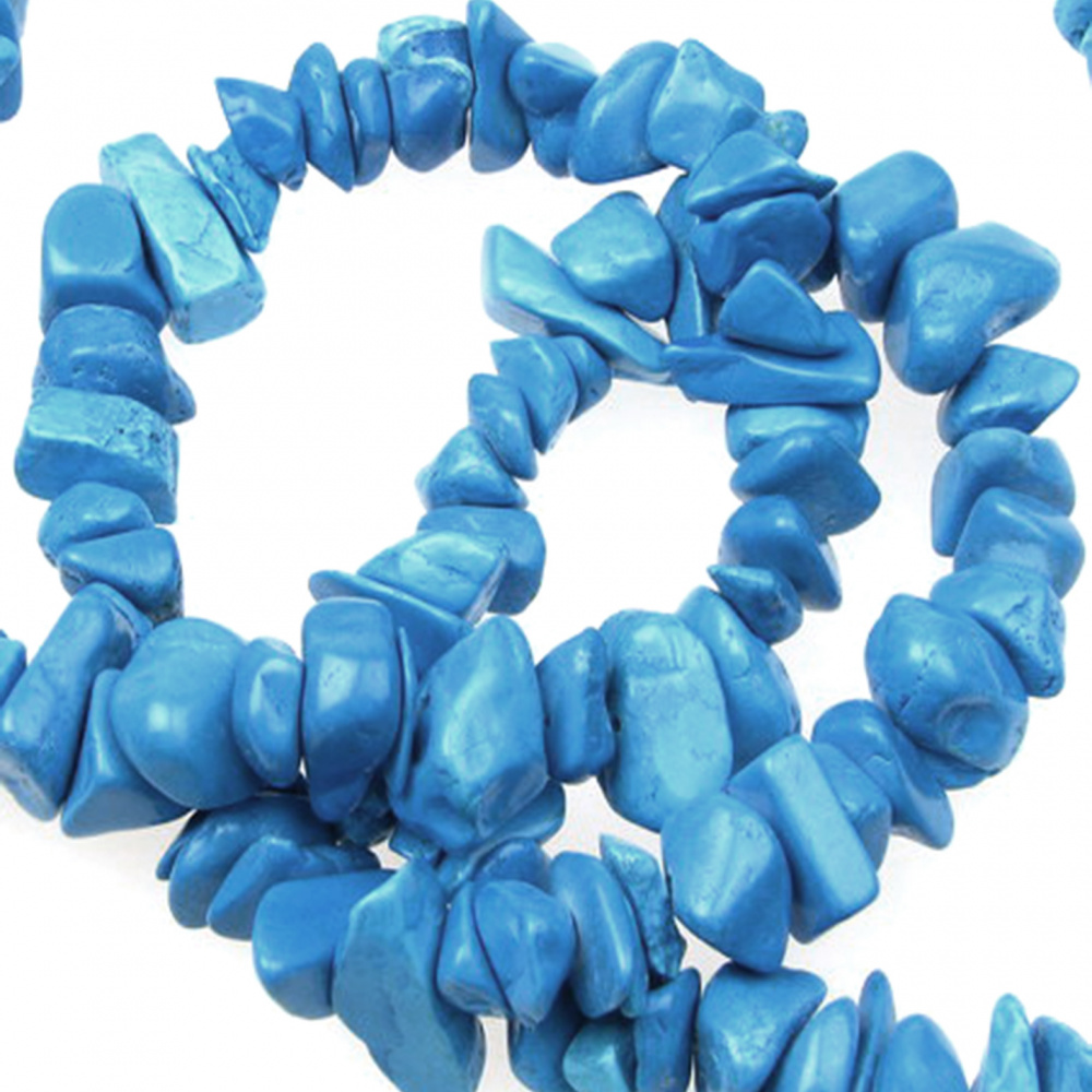 String of Natural Stone Chip Beads / Imitation Turquoise / 8 - 12 mm ± 90 cm 