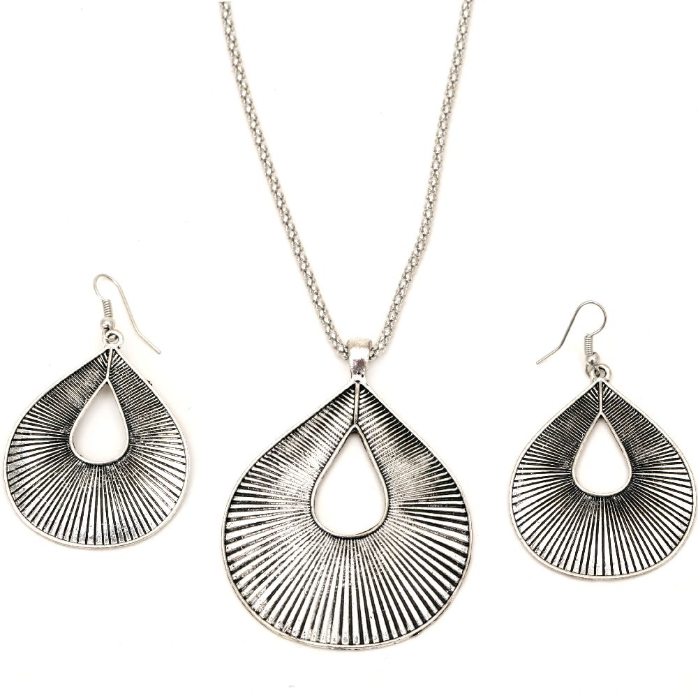 Set of necklace earrings metal