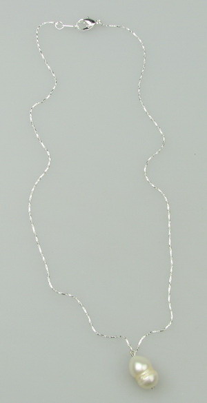 Necklace metal with natural pearl 21 cm