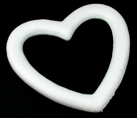 Сърце от стиропор за декорация с дупка 230 мм -1 броя
