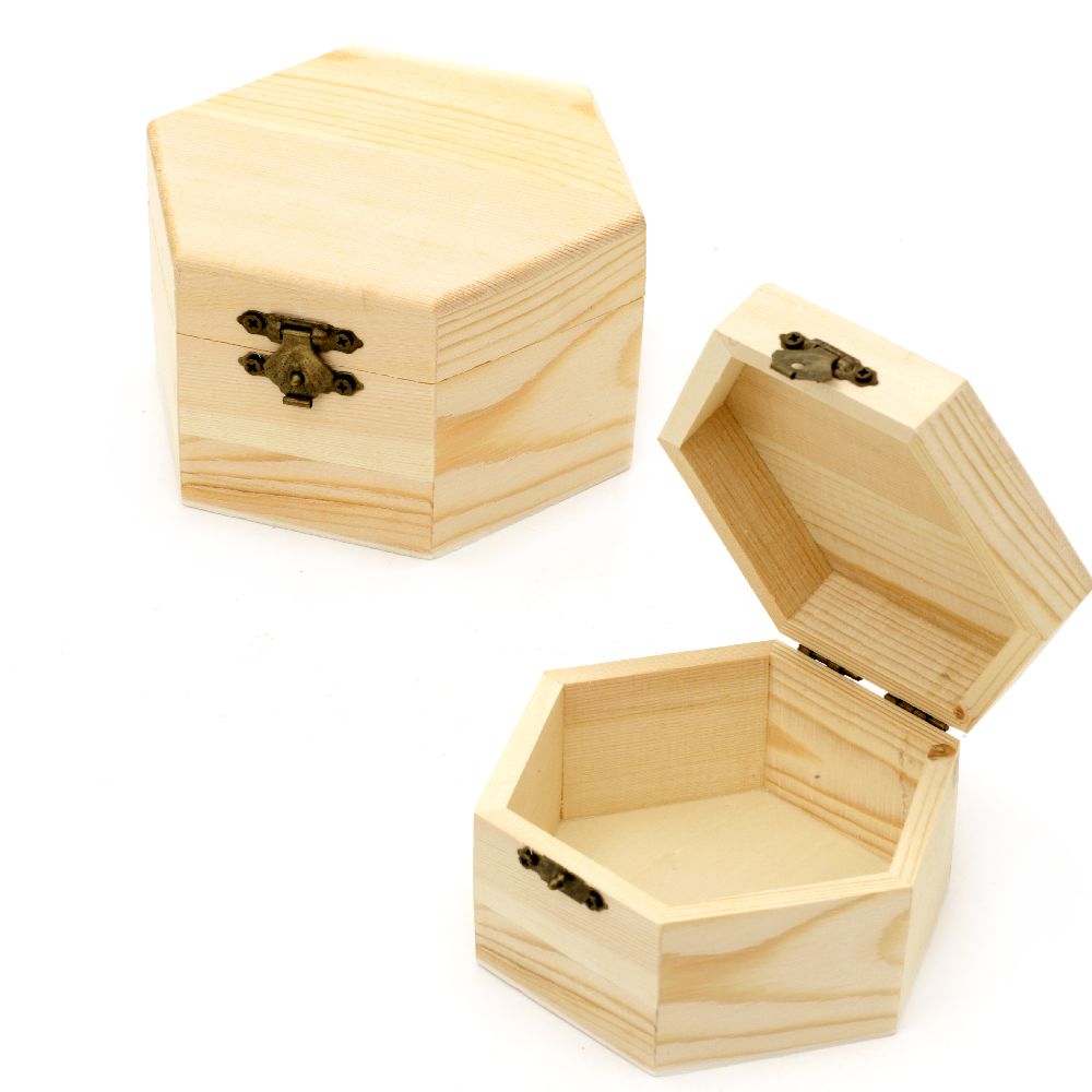 Wooden Hexagonal Box with Retro Metal Clasp / 115x100x65 mm