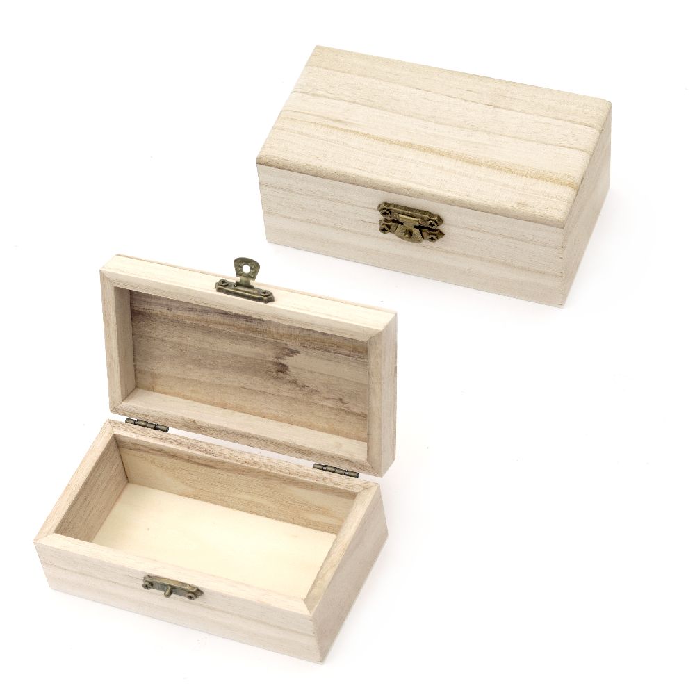 Unfinished smooth wooden box with metal clasp 125x70x50 mm