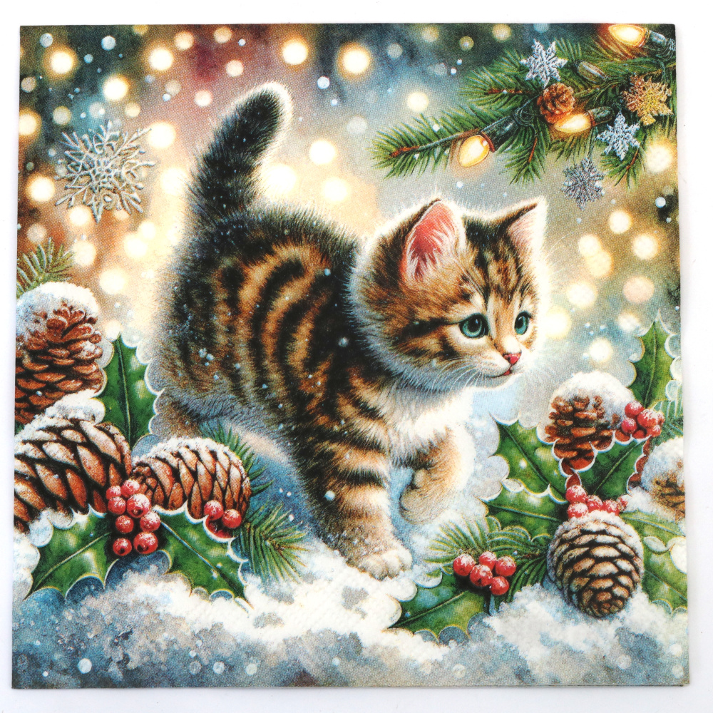 Șervețel pentru decoupage Ambiente 33x33 cm, 3 straturi – model Pisică drăgălașă în zăpadă, ideal pentru proiecte DIY, decor de iarnă și cadouri handmade