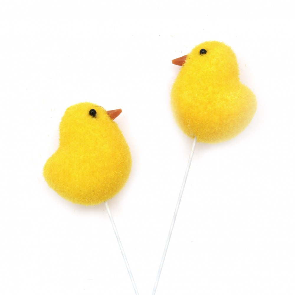 Styrofoam Chick, 40 mm, on Stick 200 mm, in Yellow Color - Pack of 1