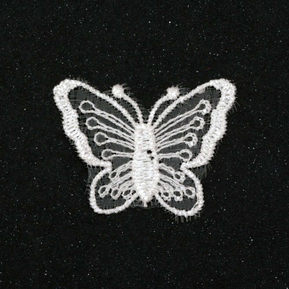 Element dantelă pentru decor fluture 40x32 mm culoare alb -10 bucăți