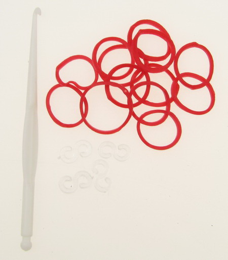 Set de tricotat brățară - cârlig de 85 mm, 12 paranteze S și ~ 270 buc elasice de 18mm  - roșu