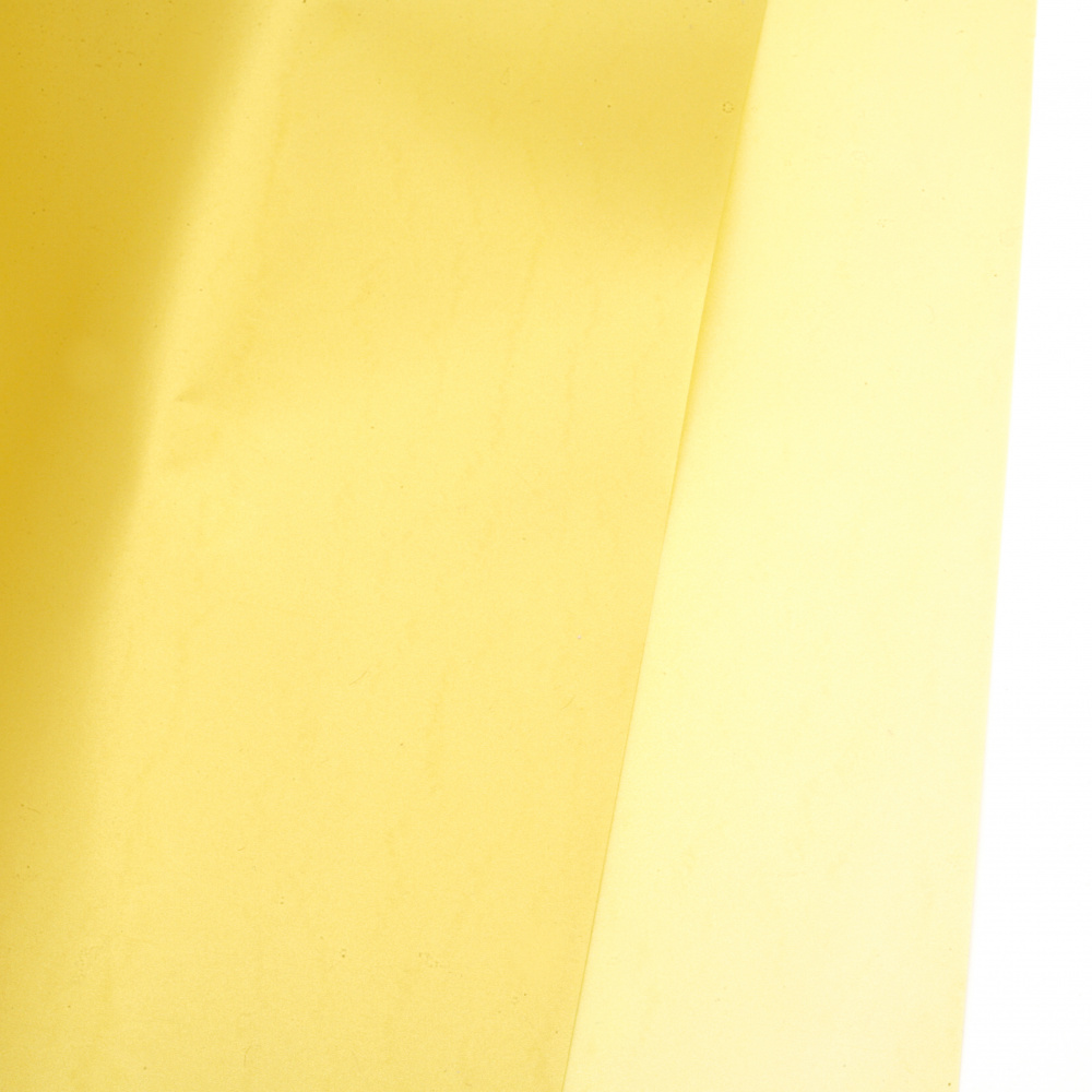 Целофан матиран лист 60x60 см цвят злато -1 лист