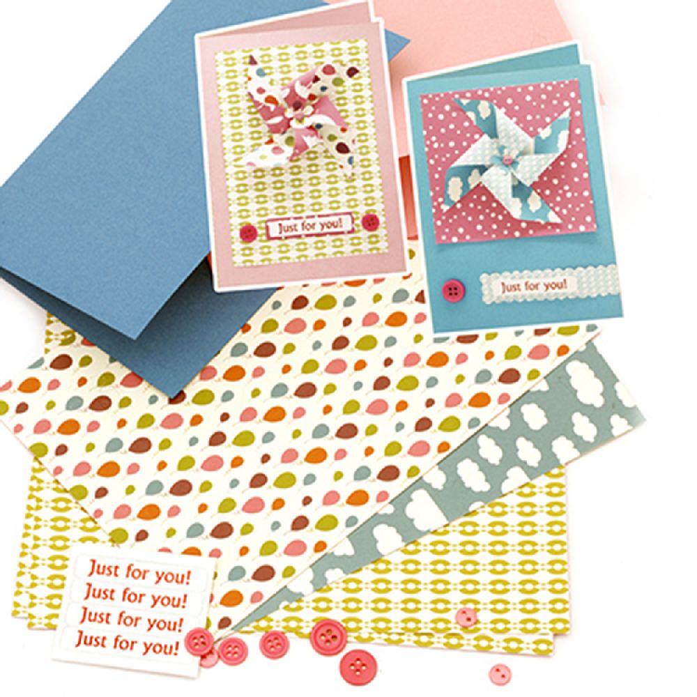 Set for making and decoration of 4 cards 12x17.2 cm