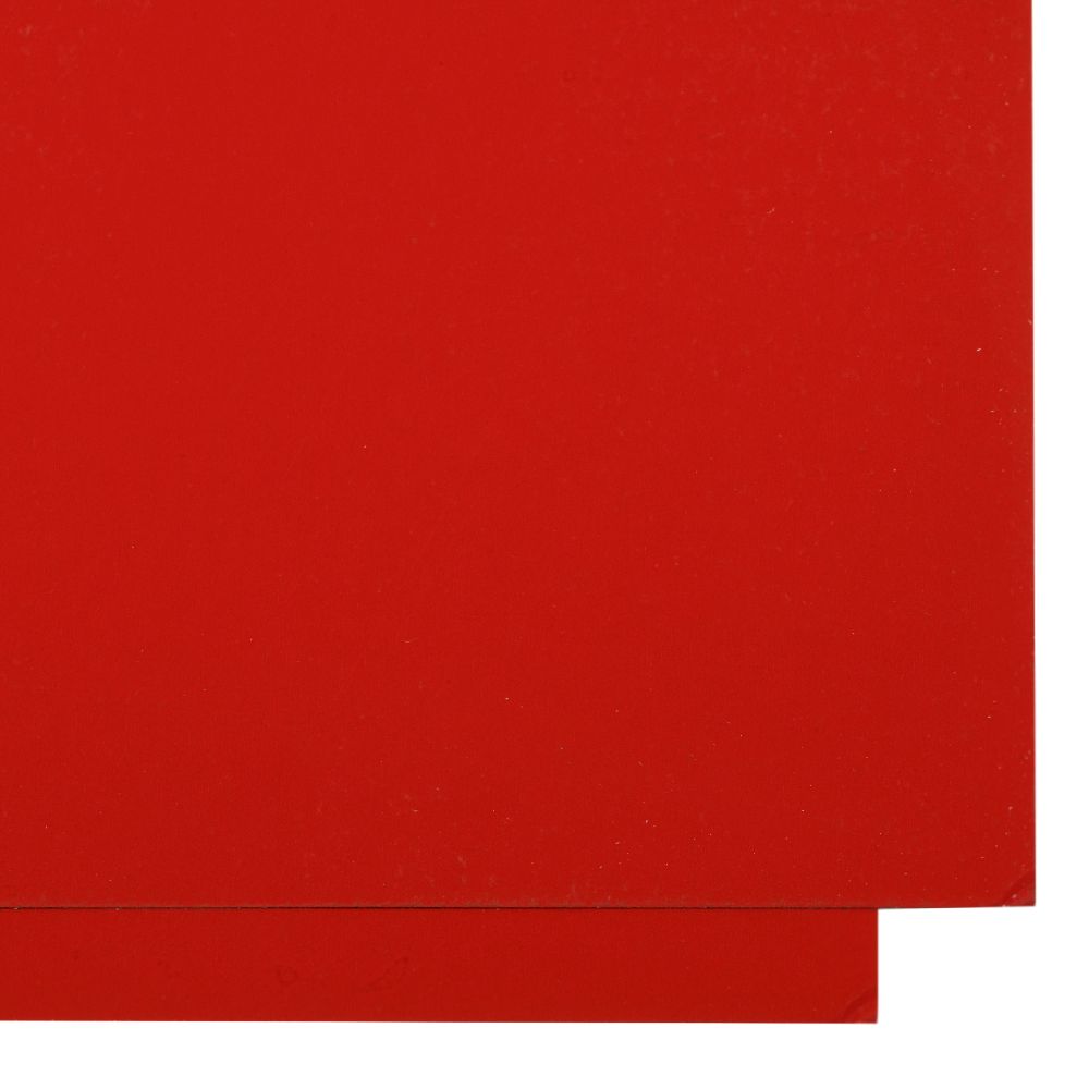 Картон червен матиран едностранно 250 гр/м2 А4 (297x209 мм) -1 брой