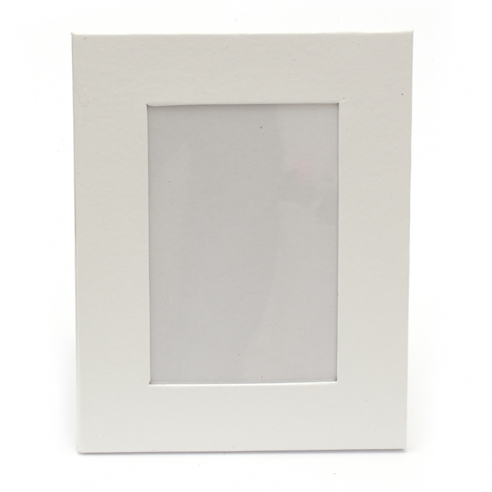 Картонена рамка правоъгълна 16.6x21.6 см FOLIA бяла -1 брой