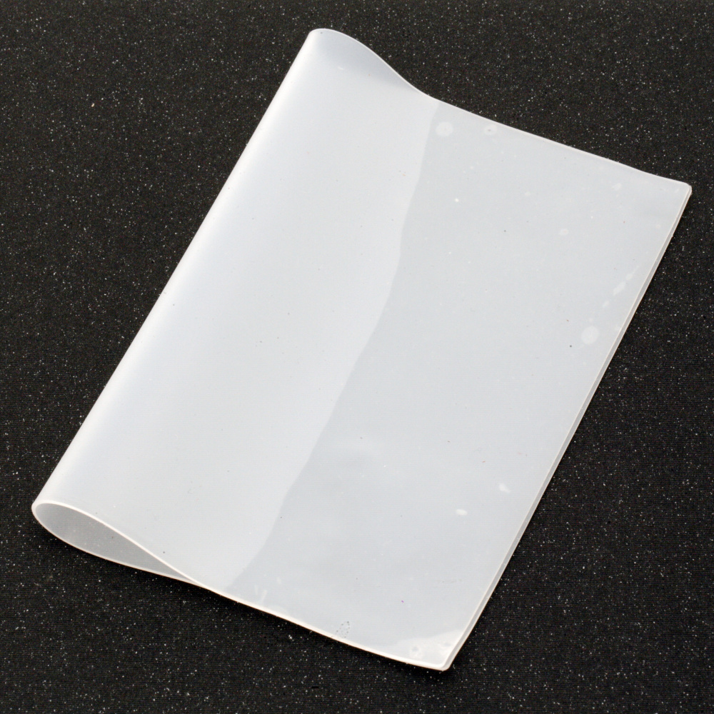 Double-Sided Silicone Mat - Glossy and Matte, 206x145x0.9 mm