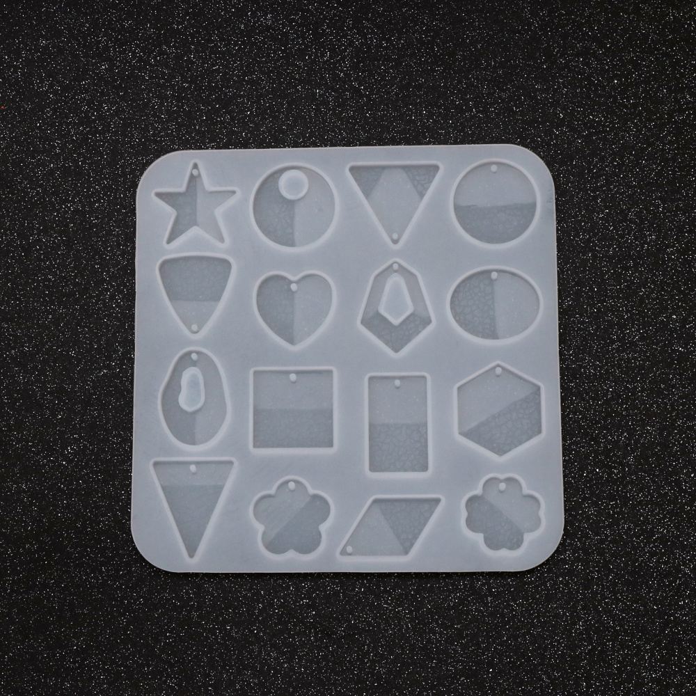Mold din silicon /form/ 128x130x5 mm pandantive