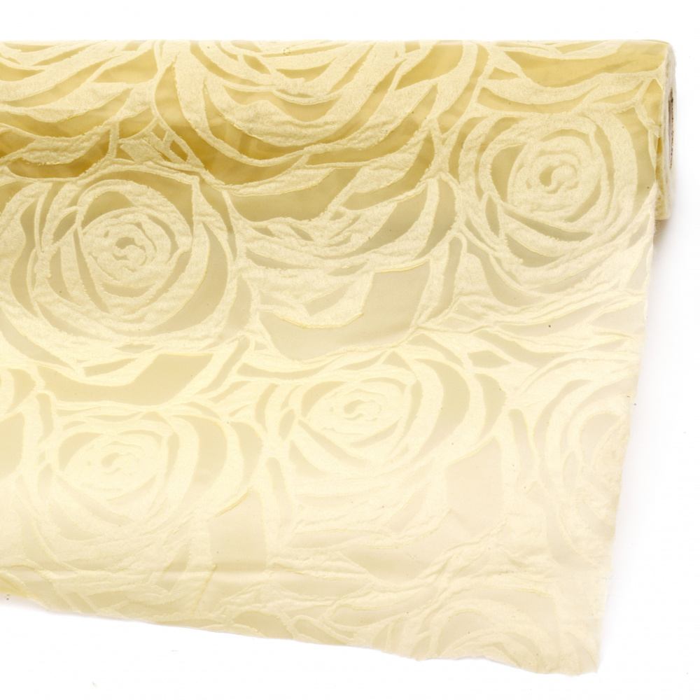 Textile paper embossed roses 53x450 cm ecru color