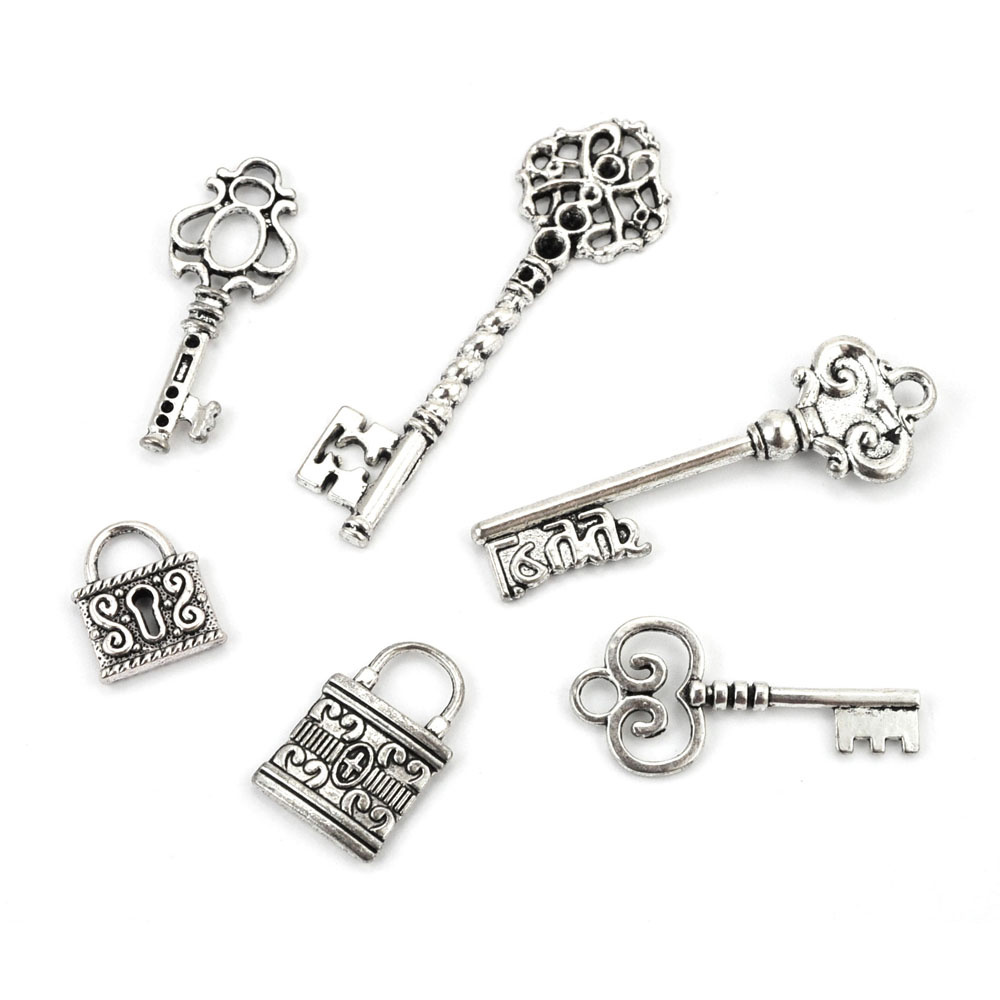 Set of Metal Decorative Elements "Meyco" / Keys and Padlocks - 6 pieces