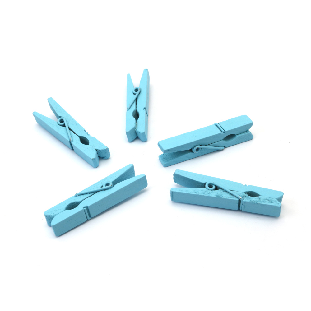 Mini cleme din lemn, albastru deschis, 7x45 mm – set 20 bucăți – perfecte pentru craft, expunere fotografii și ambalarea cadourilor