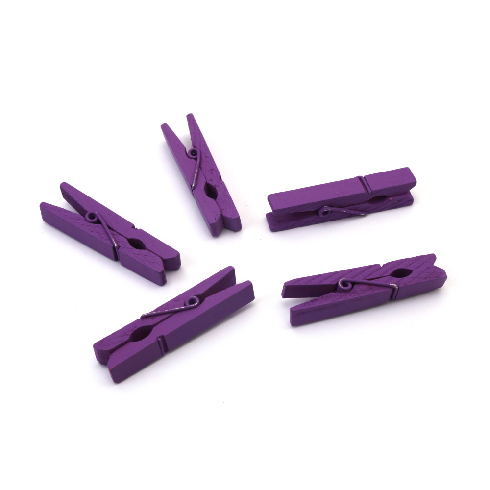 Mini cârlige din lemn mov 7x45 mm – set 20 bucăți – perfecte pentru DIY, scrapbooking, decor fotografii și împachetare cadouri