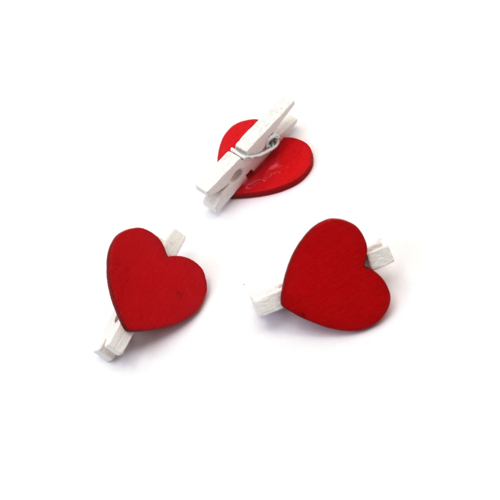 Cârlige de rufe din lemn 3x25 mm – albe cu inimă roșie – set de 12 – mini cleme decorative pentru crafturi, ambalare cadouri și decorațiuni de Ziua Îndrăgostiților