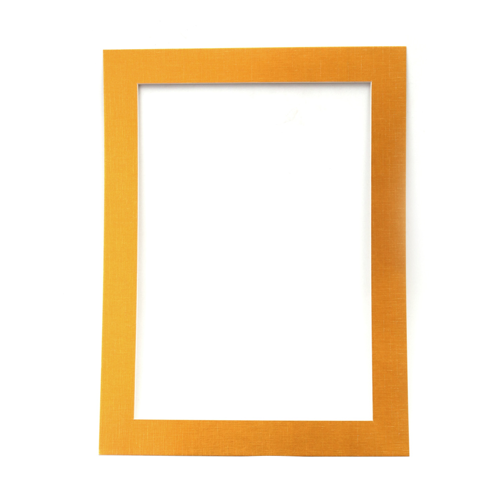 Single cardboard frame, 700 g/m2 for A4 paper with an external size of 26.4x35 cm, color gold