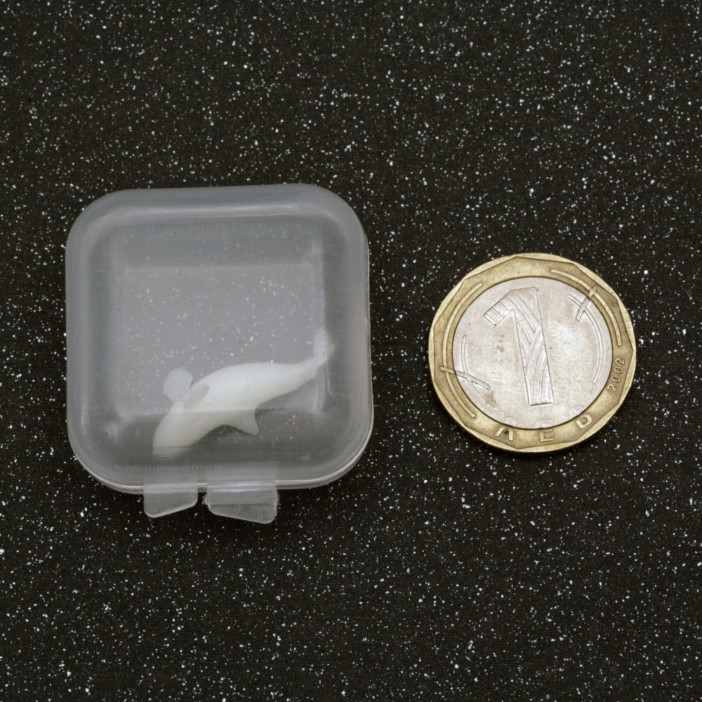 3D Figurine of a Glowing Orca, Three-Dimensional Model for Embedding in Epoxy Resin, 25x11x10 mm