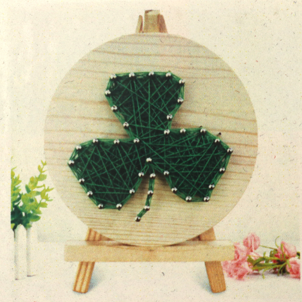 Творчески комплект STRING ART с конци,пирони и статив 11x11 см -детелина DHAA28302