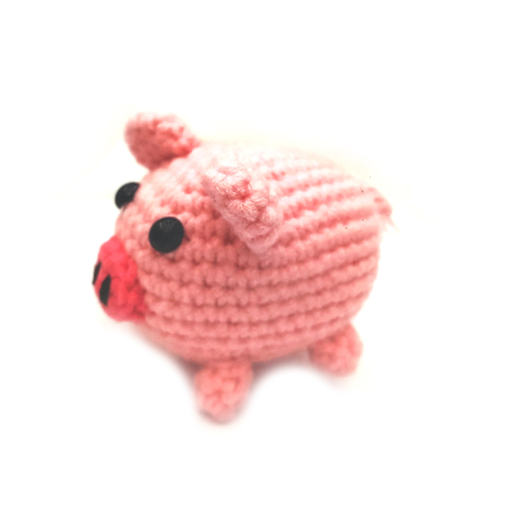 Adorabil kit de croșetat Amigurumi „Purceluș”, 60×45×50 mm, GZ2040 – Un proiect de croșetat distractiv și emoționant, perfect pentru cadouri lucrate manual și decor inspirat de fermă