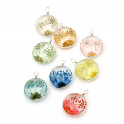 Glass pendant with built-in natural flowers 39x30x14 mm mix