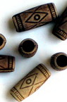 Χάντρες Αντίκ κύλινδρος τρύπα 15x6 mm 4 mm καφέ -50 γραμμάρια ~ 130 τεμάχια
