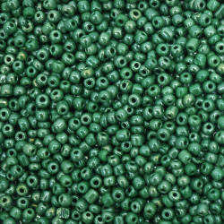 Мъниста стъклена 4 мм плътна перлена зелена тъмна -50 грама