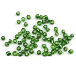 Γυάλινες χάντρες  seed  4 mm ασημένιες με βασή πράσινο 2 -50 γραμμάρια