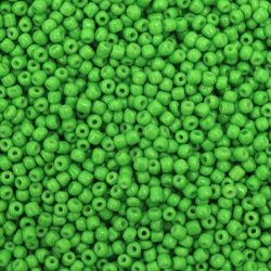 Γυάλινες χάντρες seed  πάχους 4 mm πράσινο -50 γραμμάρια