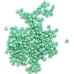 Margele de sticlă 1,5 mm pictat mat iarbă solidă verde -50 grame