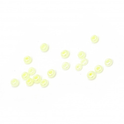 Γυάλινες χάντρες seed πάχους  2 mm. Κεϋλάνη κίτρινο χλωμό -50 γραμμάρια
