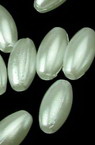 Perlă perlată ovală 6x12 mm gaură 2 mm alb -20 grame ~ 90 buc