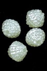 Perlă romb perlă 8x8 mm gaură 1 mm crem -20 grame ~ 104 bucăți